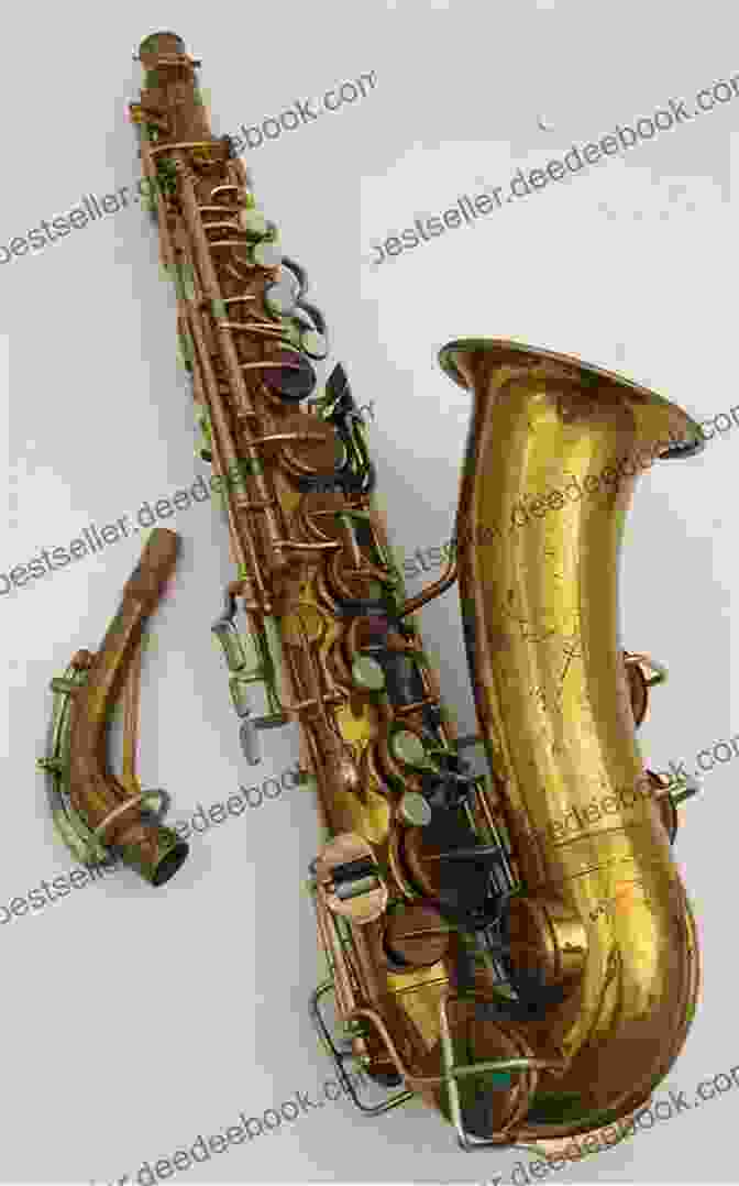 A Martin Alto Saxophone From 1929 1933, In Its Original Case. The Saxophone (Yale Musical Instrument Series)